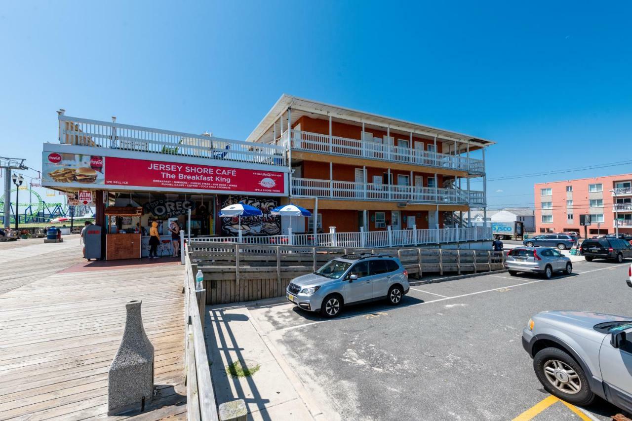 Boardwalk Hotel Charlee & Apartments Beach Hotel Oceanfront Seaside Heights Exteriör bild