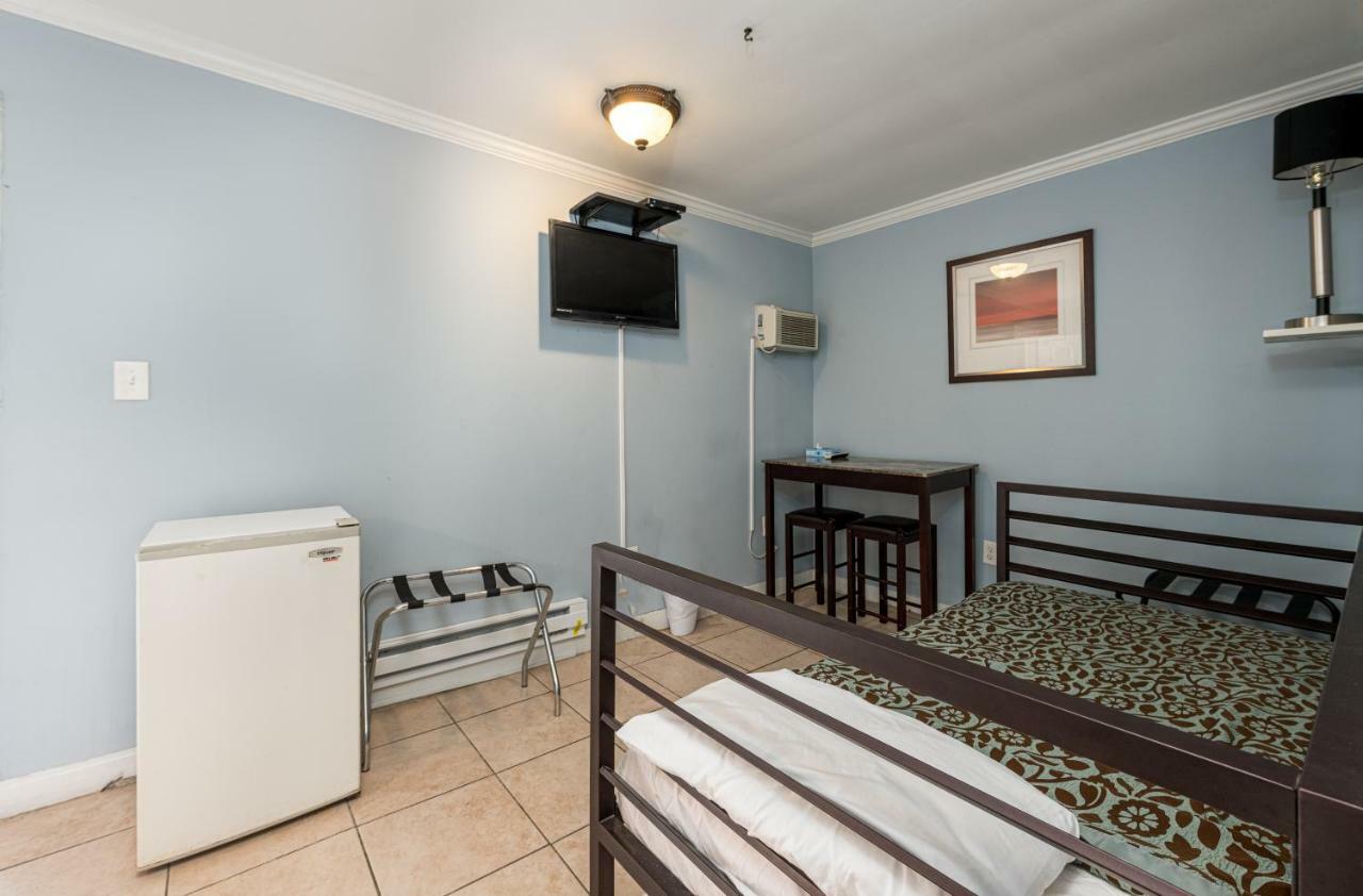 Boardwalk Hotel Charlee & Apartments Beach Hotel Oceanfront Seaside Heights Exteriör bild