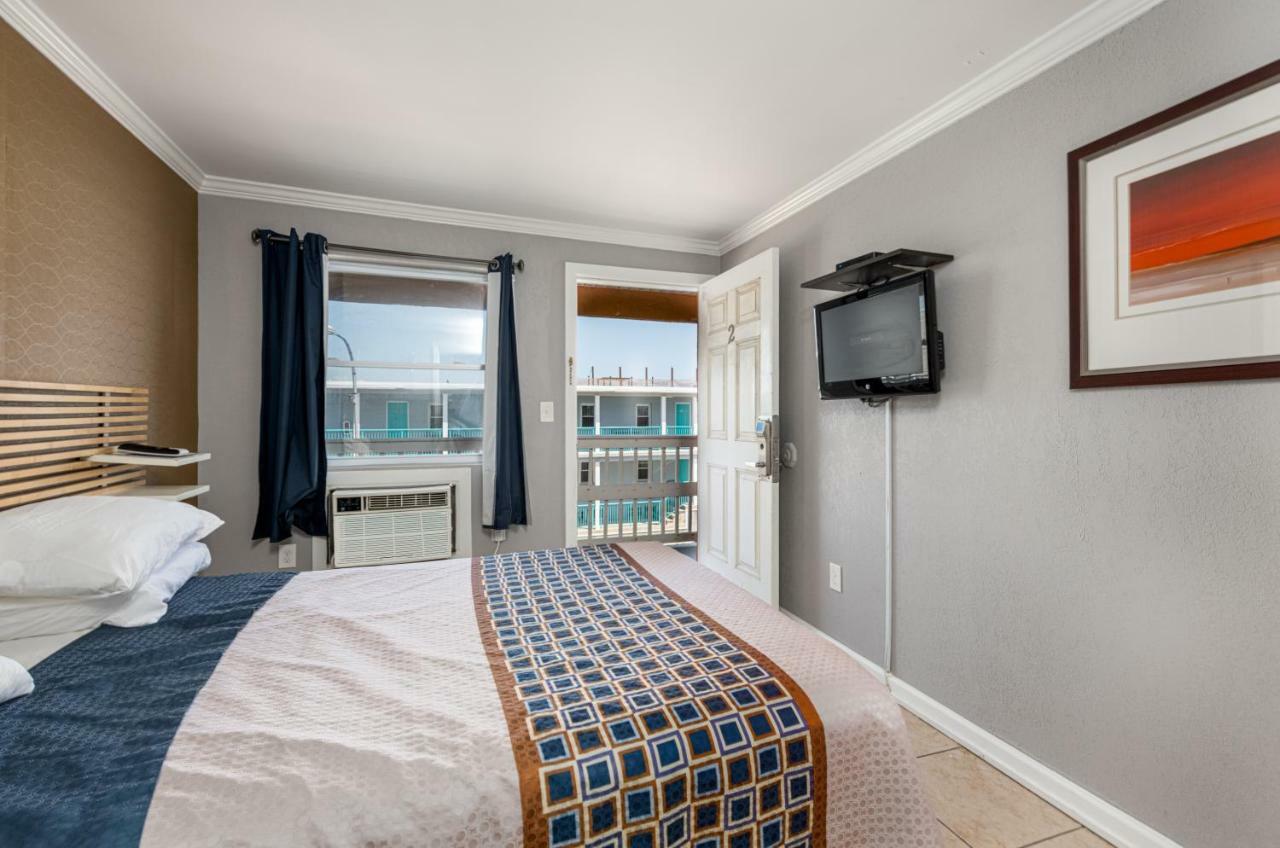 Boardwalk Hotel Charlee & Apartments Beach Hotel Oceanfront Seaside Heights Exteriör bild