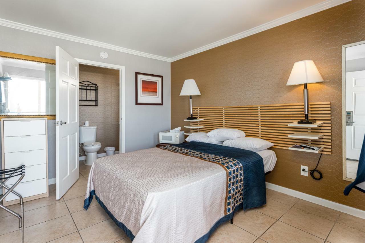 Boardwalk Hotel Charlee & Apartments Beach Hotel Oceanfront Seaside Heights Exteriör bild