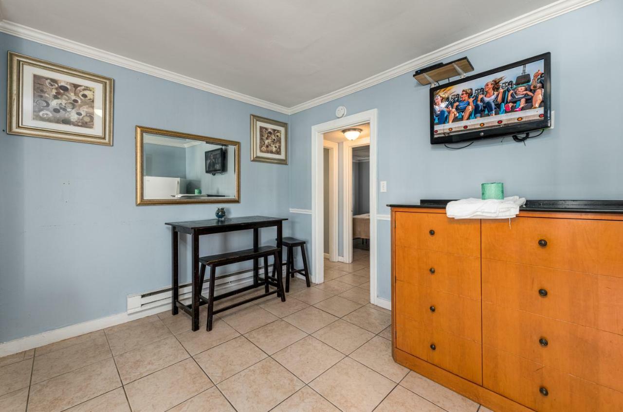 Boardwalk Hotel Charlee & Apartments Beach Hotel Oceanfront Seaside Heights Exteriör bild