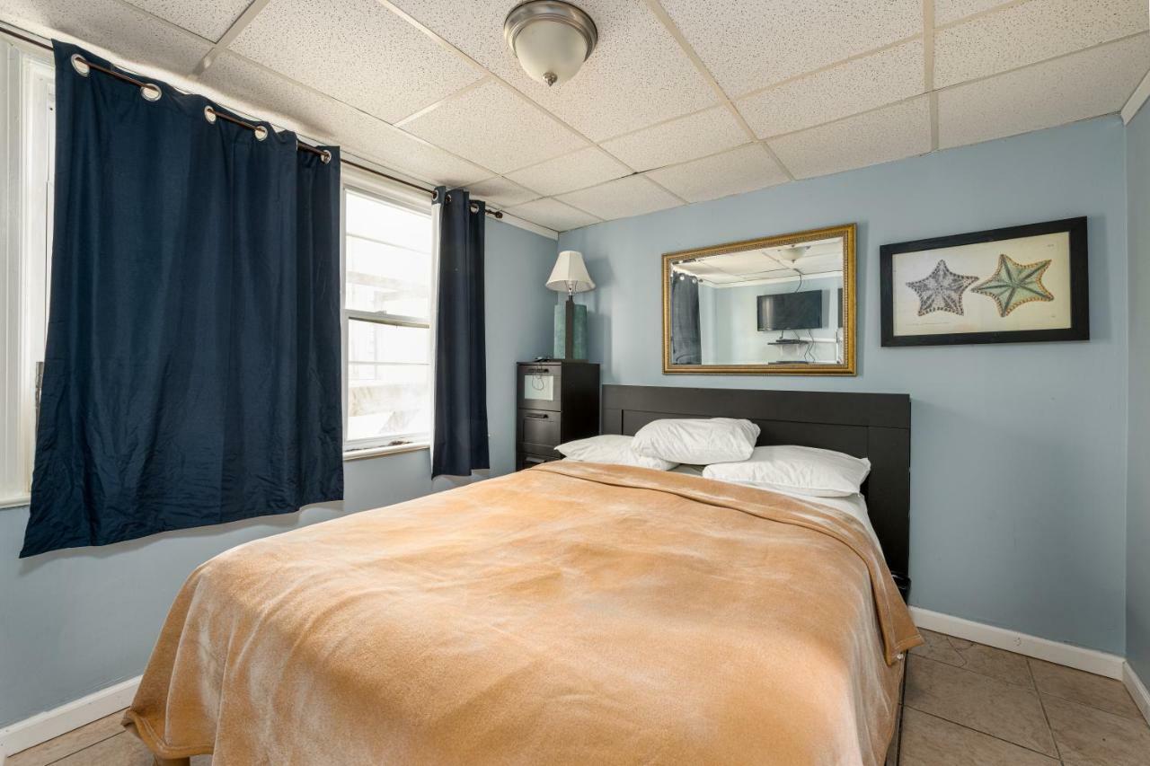 Boardwalk Hotel Charlee & Apartments Beach Hotel Oceanfront Seaside Heights Exteriör bild